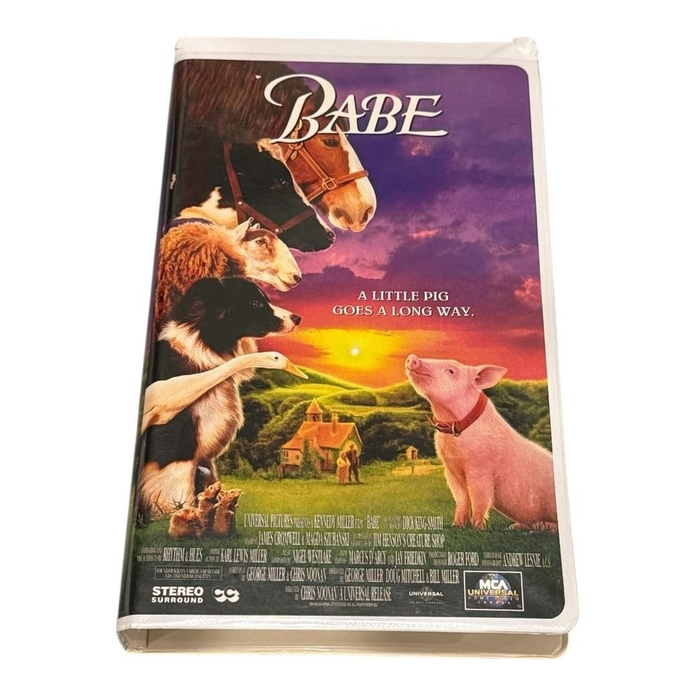 Vintage Babe VHS Tape 1995 Family Movie Clamshell Case MCA Universal G Rated
